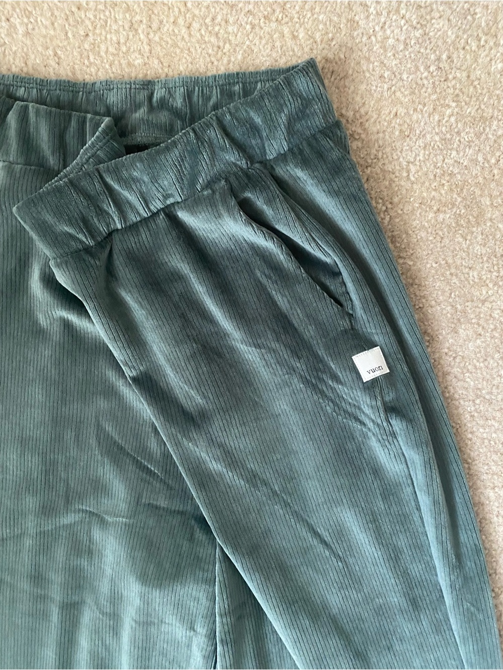 Vuori Forest Green Velour Lounge Pants - Picture 4 of 5